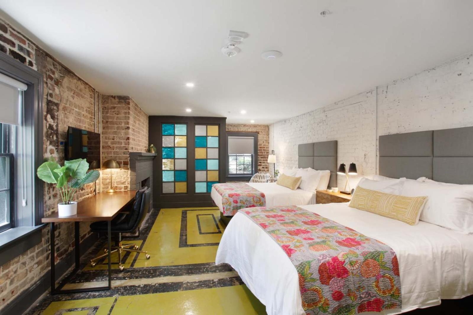Double Queen 1st Floor Boutique Holiday home Savannah